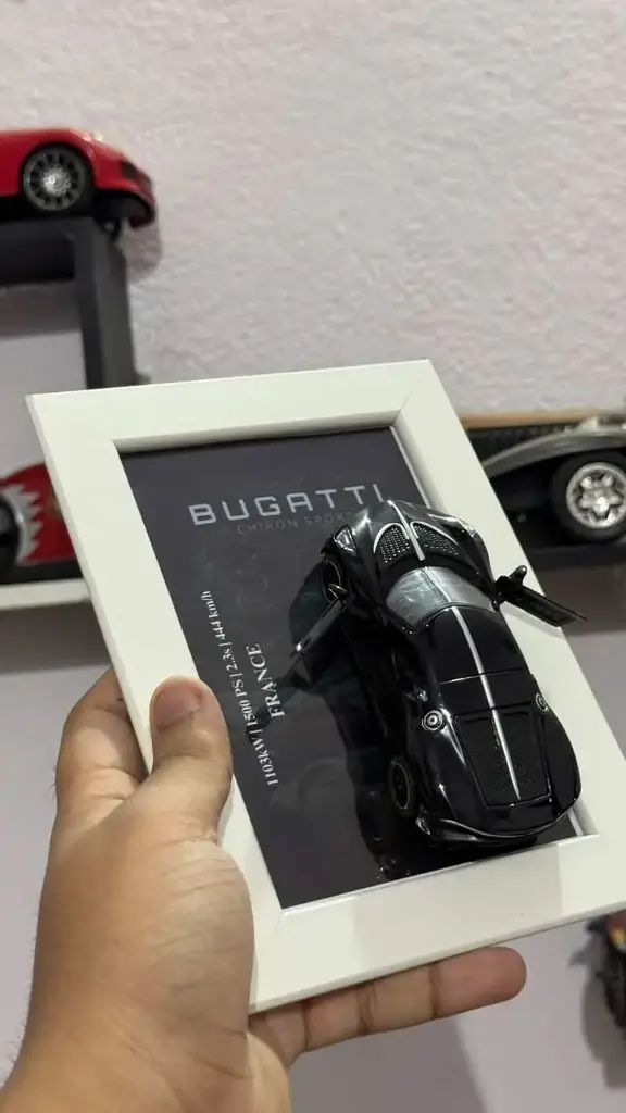 Bugatti chiron sports frame